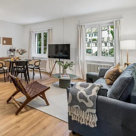 Zentrale Stadtwohnung In Rapperswil, Schloss Apartment *