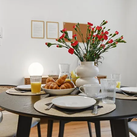 Zentrale Stadtwohnung In Rapperswil, Schloss Apartment