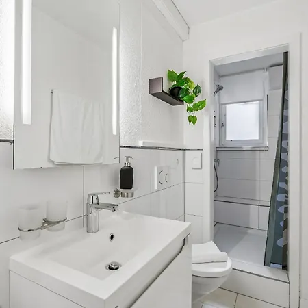 Apartment Zentrale Stadtwohnung In Rapperswil, Schloss