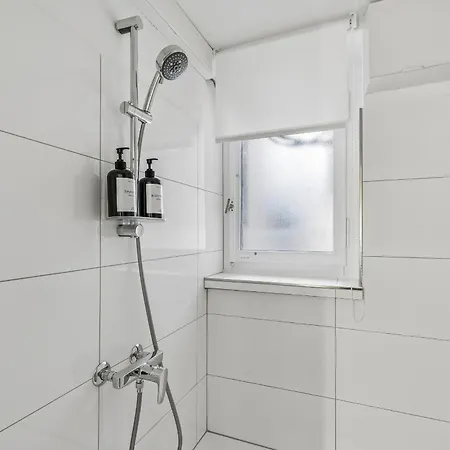 Zentrale Stadtwohnung In Rapperswil, Schloss Apartment *