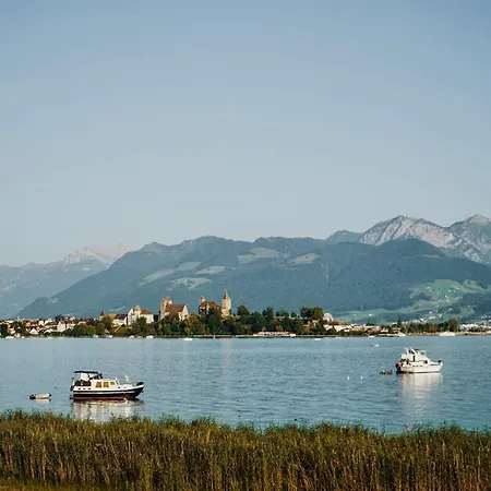 Zentrale Stadtwohnung In Rapperswil, Schloss * Rapperswil (St. Gallen)