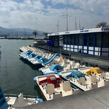 Apartment Zentrale Stadtwohnung In Rapperswil, Schloss